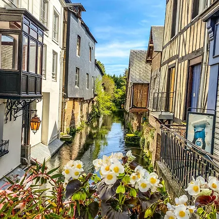 Penelope By Kleidos - Centre *